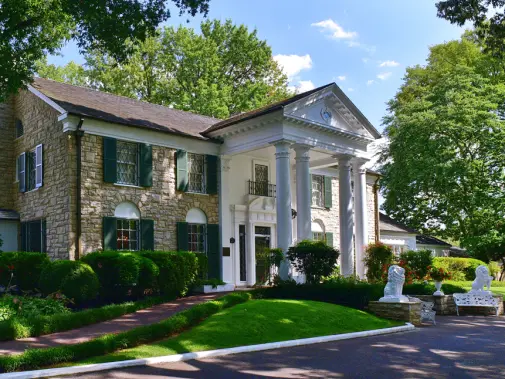 exterior-of-graceland-mansion--andrea-zucker.jpg