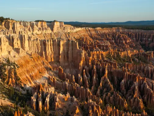sunset-view-of-the-amphitheater-1---bryce-canyon-national-park_credit-utah-office-of-tourism.jpg
